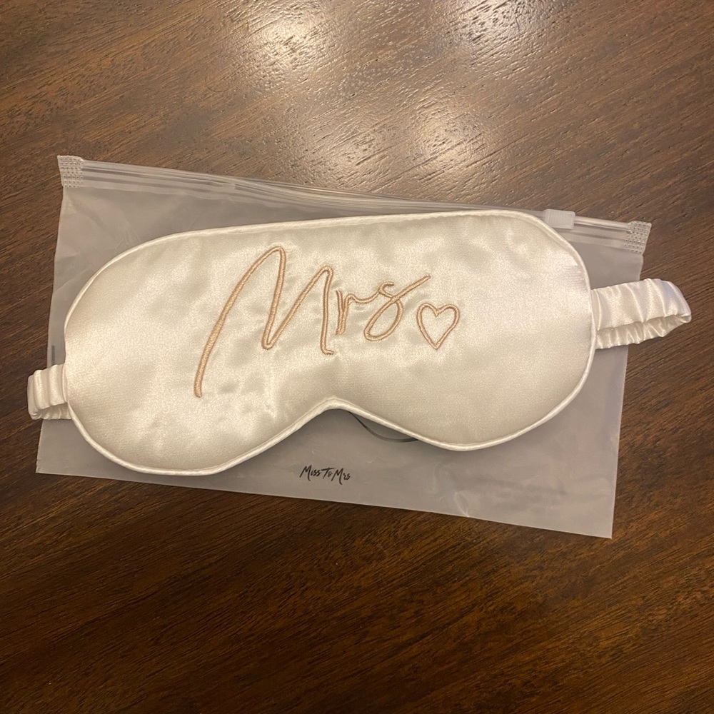‘Mrs’ Sleeping Mask